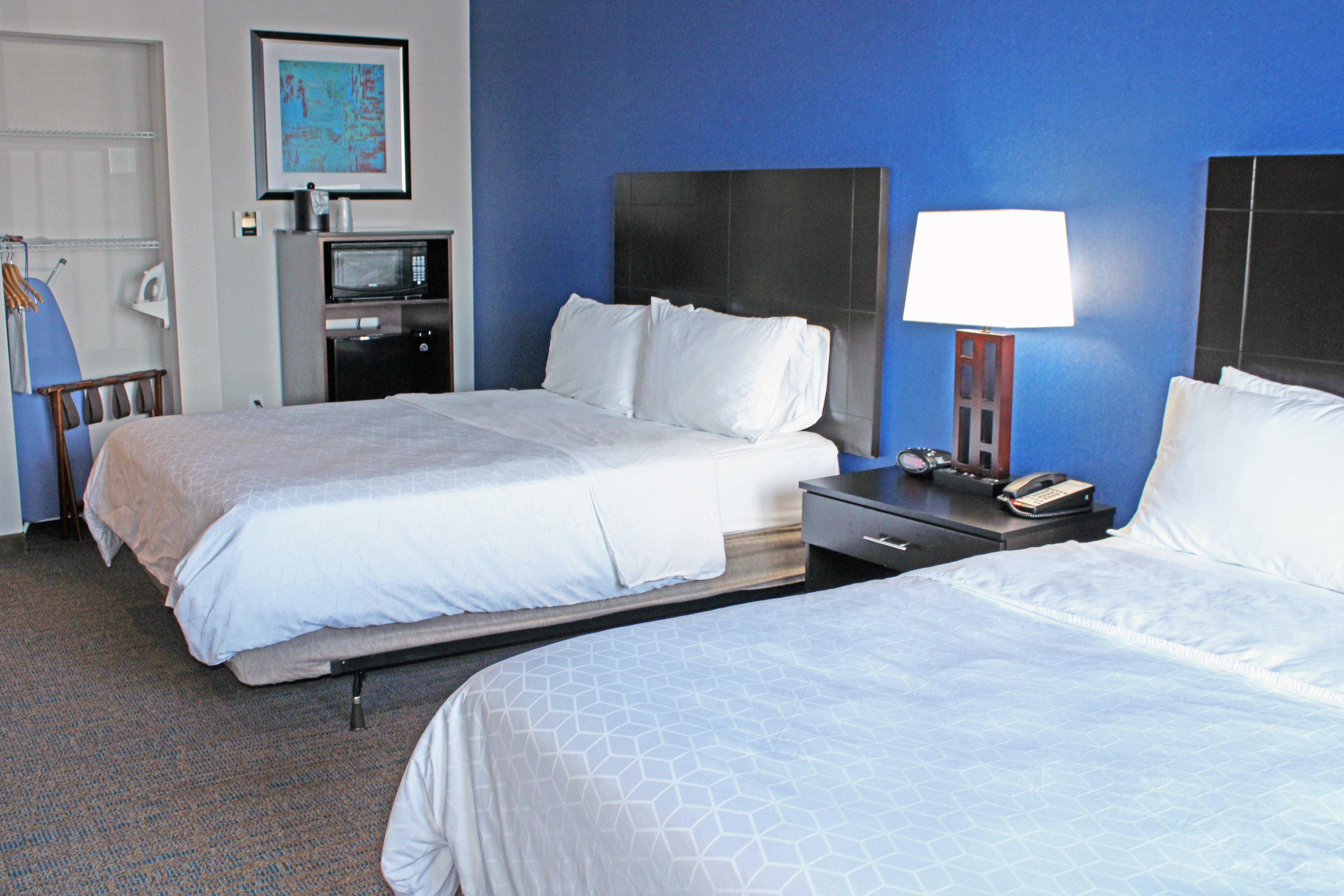 Holiday Inn Express & Suites Bakersfield Airport By Ihg Exterior foto