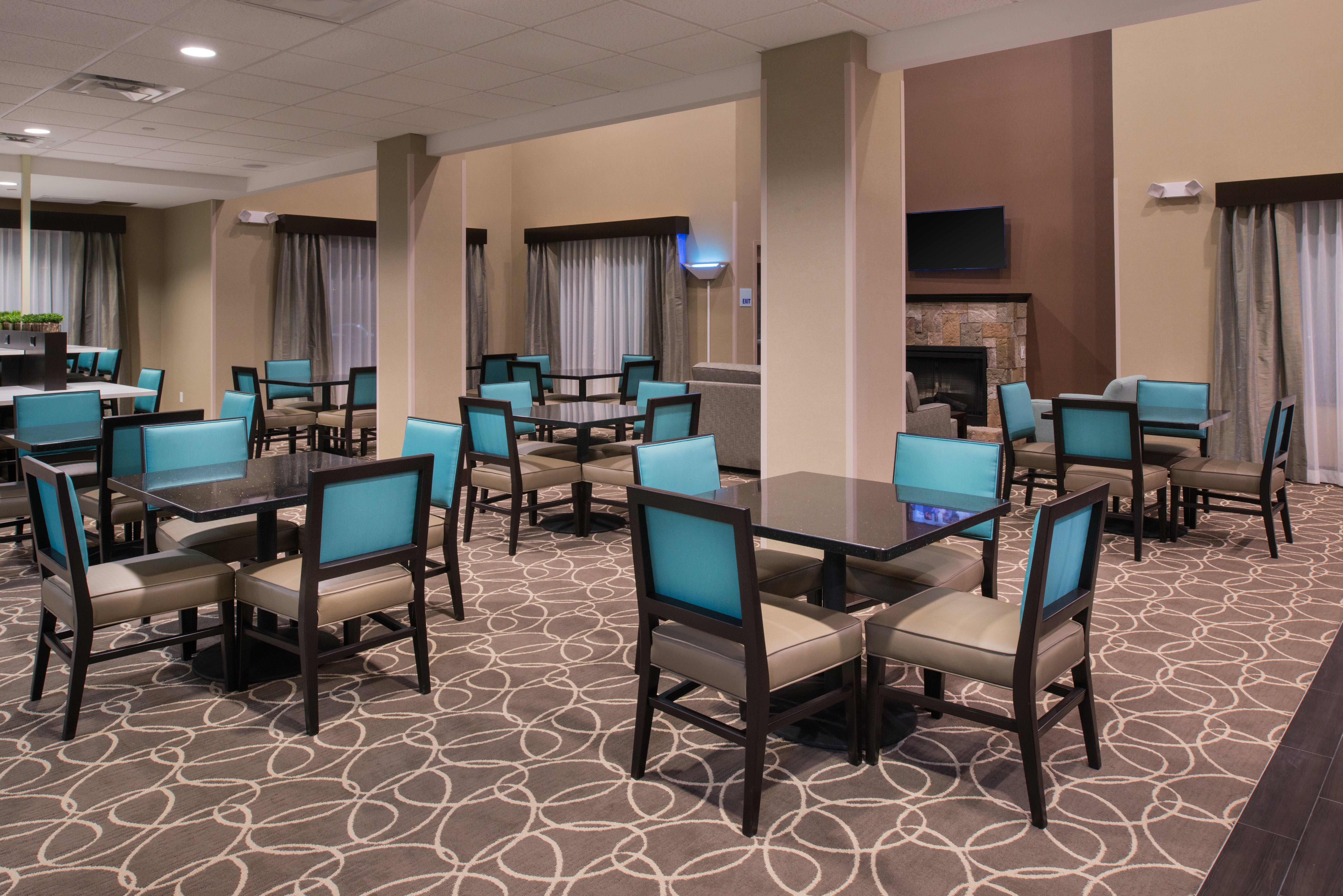 Holiday Inn Express & Suites Bakersfield Airport By Ihg Exterior foto